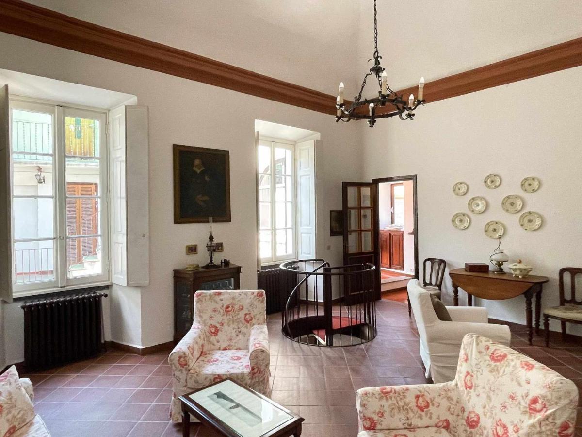 Il Convento Ancient Apartment With Private Garden Bellagio Bagian luar foto