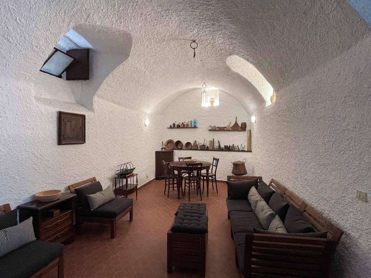 Il Convento Ancient Apartment With Private Garden Bellagio Bagian luar foto