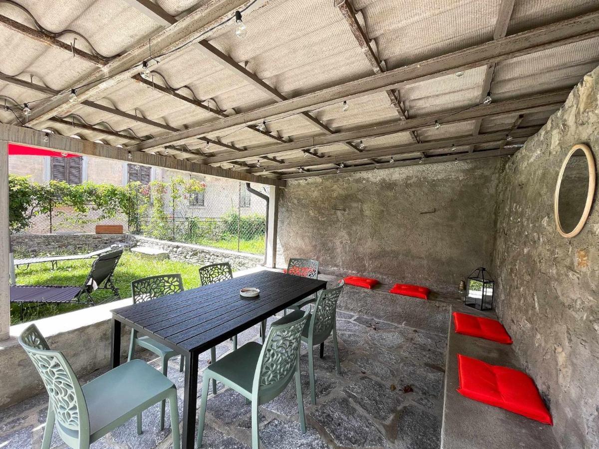Il Convento Ancient Apartment With Private Garden Bellagio Bagian luar foto