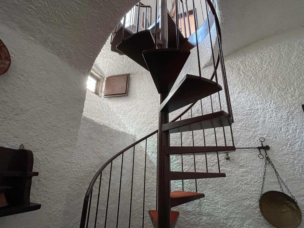 Il Convento Ancient Apartment With Private Garden Bellagio Bagian luar foto