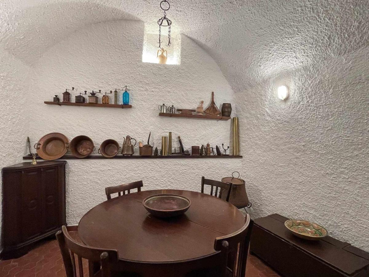 Il Convento Ancient Apartment With Private Garden Bellagio Bagian luar foto