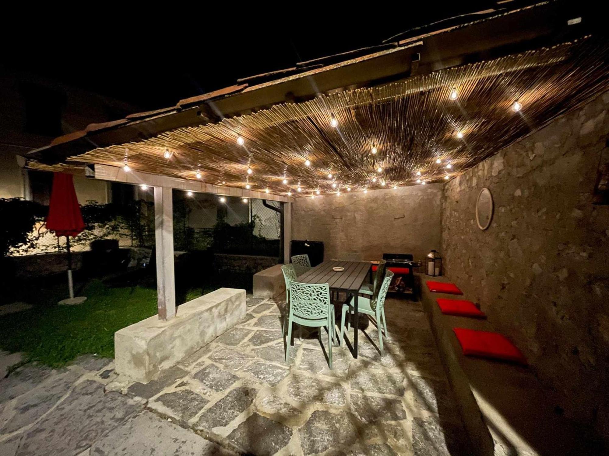 Il Convento Ancient Apartment With Private Garden Bellagio Bagian luar foto